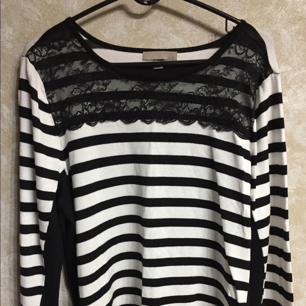 Black and white sweater